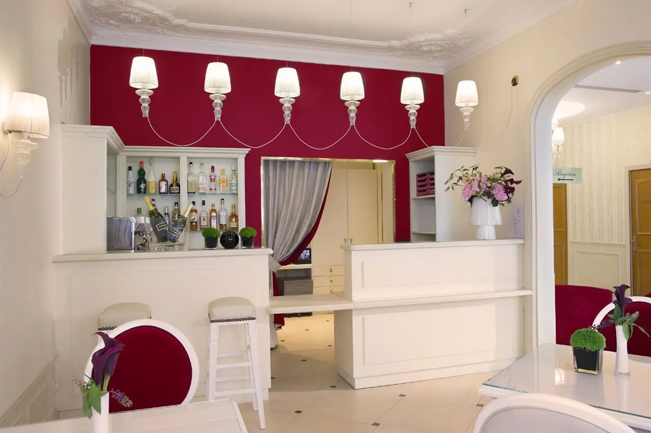 Queen Mary Opera Paris 4*,