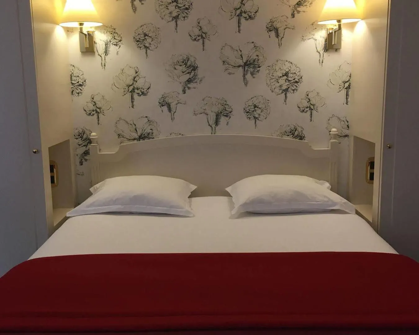 **** Hotel Queen Mary Opera Paris France