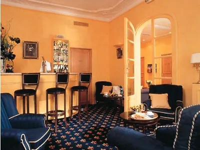 Hotel Queen Mary Opera Paris